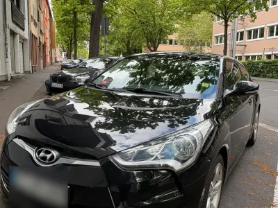 Gebraucht Hyundai Veloster 140 PS (102 kW) 2012 Schwarz Kleinwagen
