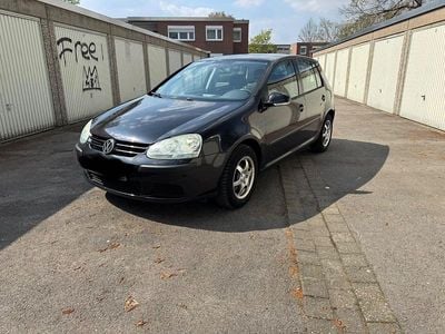 Usata VW Golf IV Comfortline 75 CV (55 kW) 2004 Nero Berlina