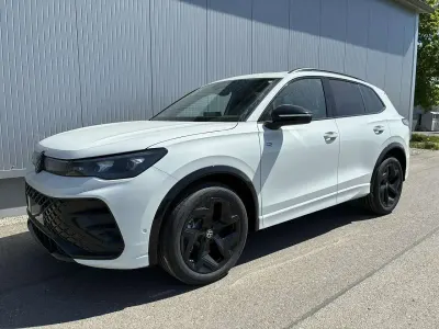 Neu VW Tiguan R-line 150 PS (110 kW) 2026 Purewhite SUV