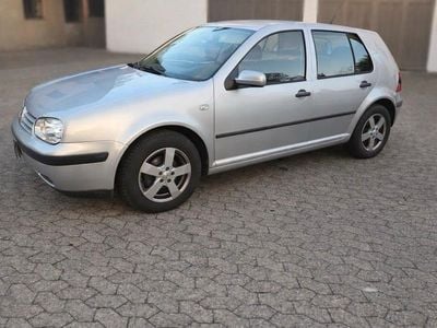 Usata VW Golf IV Edition 75 CV (55 kW) 2001 Argento Berlina