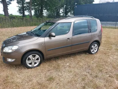 Gebraucht Skoda Roomster 86 PS (63 kW) 2013 Gold Van / Kleinbus