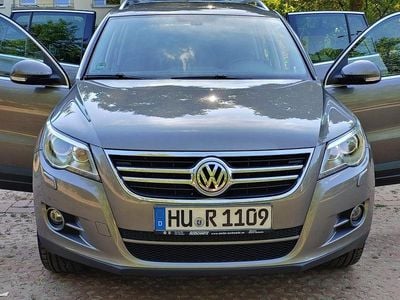 Grau Gebraucht 2010 VW Tiguan Sportline SUV | 7.950 € (Fairer Preis)
