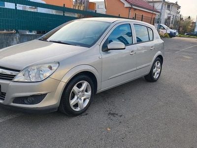 Occasion Opel Astra 116 PK (85 kW) 2008 Zilver Sedan