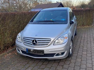 Usata Mercedes B200 136 CV (100 kW) 2005 Argento Monovolume