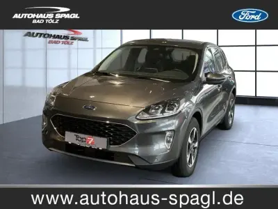 Begagnad Ford Kuga Cool & Connect 150 HK (110 kW) 2022 Grå SUV