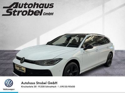 Weiß Neu 2025 VW Passat R-line Kombi | 61.970 €