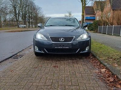 Grau Gebraucht 2008 Lexus IS220 Sport Line Limousine | 3.500 €