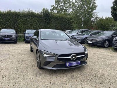 Gebraucht Mercedes CLA200 Shooting Brake 150 PS (110 kW) 2022 Mountaingrau Kombi