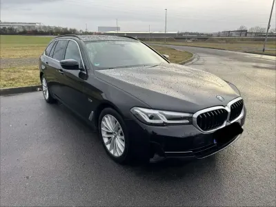 Gebraucht BMW 520 163 PS (119 kW) 2022 Schwarz Kombi