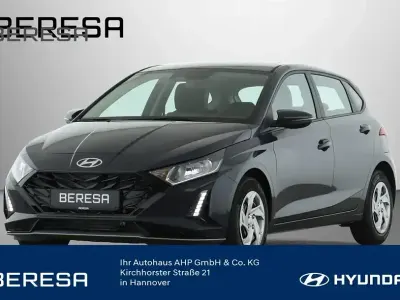 Neu Hyundai i20 Select 101 PS (74 kW) 2025 Grau Kleinwagen