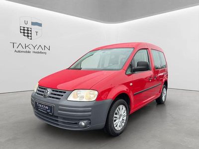 Begagnad VW Caddy Team 102 HK (75 kW) 2008 Röd Minibuss
