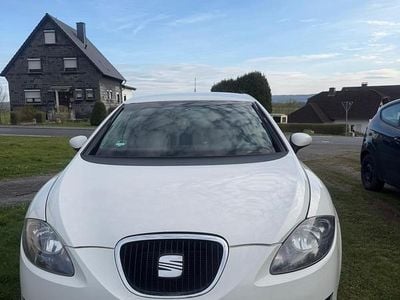 Gebraucht Seat Leon 125 PS (91 kW) 2009 Weiß Kleinwagen