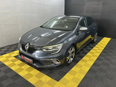 Usata Renault Mégane IV Bose Edition 206 CV (151 kW) 2017 Grigio Berlina