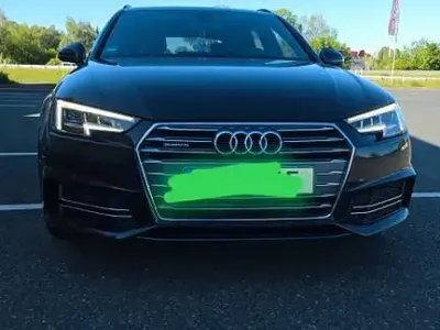 Gebraucht Audi A4 Ambiente 190 PS (139 kW) 2016 Blau Kombi