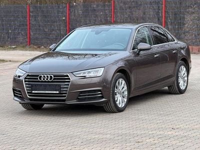 Grau Gebraucht 2016 Audi A4 Sport Limousine | 14.900 € (Guter Preis)