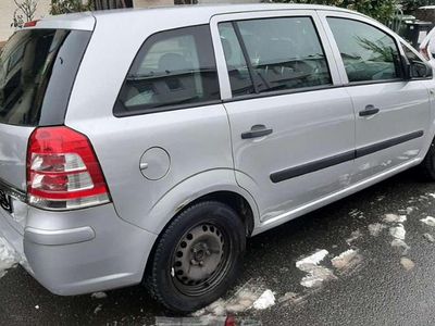 Gebraucht Opel Zafira Selection 116 PS (85 kW) 2009 Silber Van / Kleinbus