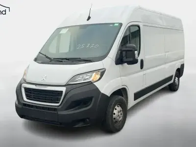 Second-hand Peugeot Boxer 140 CP (102 kW) 2024 Alb Van