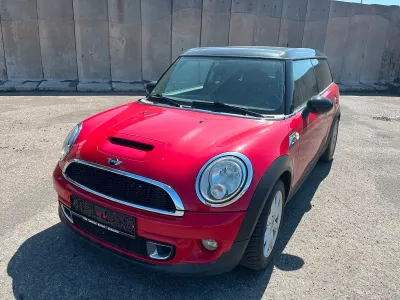 Gebraucht Mini Cooper S 184 PS (135 kW) 2011 Rot Kleinwagen