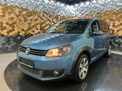 Gebraucht VW Touran Cross 150 PS (110 kW) 2010 Blau Van / Kleinbus