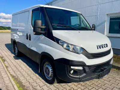 Gebraucht Iveco Daily 136 PS (100 kW) 2017 Weiß Limousine