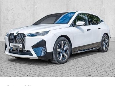 Gebraucht BMW iX M Sport 239 kW (326 PS) 2023 Weiß SUV