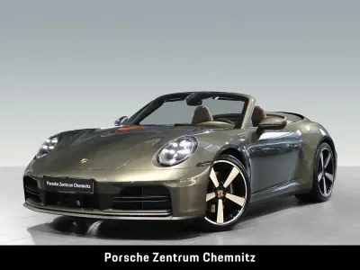 Gebraucht Porsche 911 Carrera Cabriolet 394 PS (289 kW) 2026 Aventuringrün Cabrio