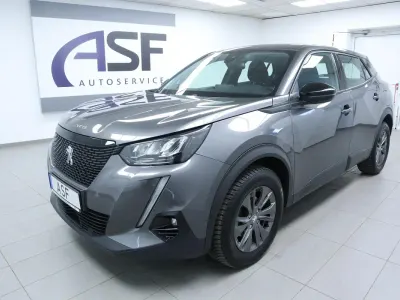 Gebraucht Peugeot 2008 131 PS (96 kW) 2022 Lackierung platiniumgrau/typ außenverkleidung metalliclackierung SUV