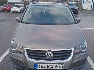 Gebraucht VW Touran Comfortline 140 PS (102 kW) 2010 Grau Van / Kleinbus