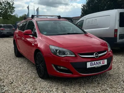 Brugt Opel Astra Innovation 101 HK (74 kW) 2013 Rød Stationcar