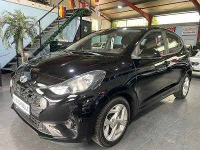 Gebraucht Hyundai i10 Trend 67 PS (49 kW) 2022 Schwarz Kleinwagen