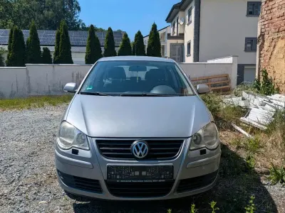 Gebraucht VW Polo 60 PS (44 kW) 2009 Grau Kleinwagen