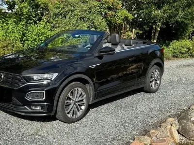 Gebraucht VW T-Roc Cabriolet R-line 150 PS (110 kW) 2021 Schwarz Cabrio