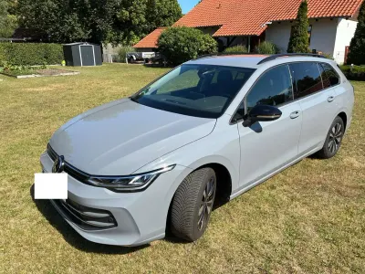 Gebraucht VW Golf VIII Goal 116 PS (85 kW) 2025 Grau Kombi