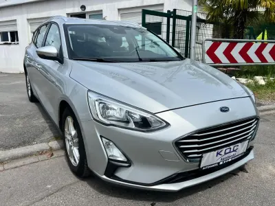 Gebraucht Ford Focus Cool & Connect 120 PS (88 kW) 2019 Silber Kombi