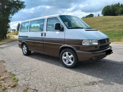 Gebraucht VW T4 115 PS (84 kW) 2001 Andere farben Van