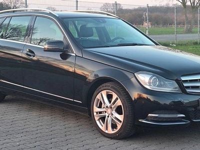 Gebraucht Mercedes C250 Avantgarde 204 PS (150 kW) 2014 Schwarz Kombi