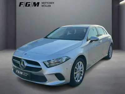 Gebraucht Mercedes A250 Style 218 PS (160 kW) 2022 Iridiumsilber metallic Limousine