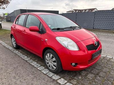 Usata Toyota Yaris Sol 90 CV (66 kW) 2008 Rosso Utilitaria