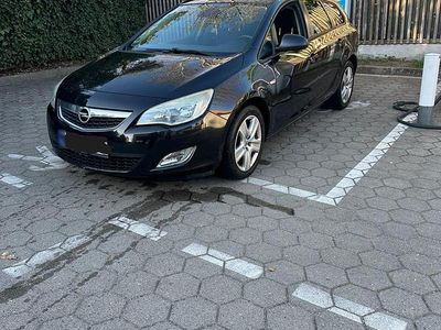 Gebraucht Opel Astra 130 PS (95 kW) 2011 Schwarz Kombi