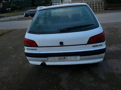 Gebraucht Peugeot 306 89 PS (65 kW) 1994 Weiß Kleinwagen