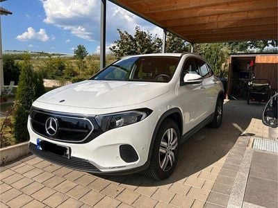 Mercedes EQA250