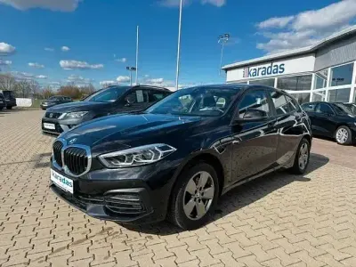 Gebraucht BMW 118 Advantage 136 PS (100 kW) 2022 Schwarz Kleinwagen