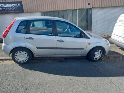 Gebraucht Ford Fiesta Fun X 60 PS (44 kW) 2007 Silber Kleinwagen