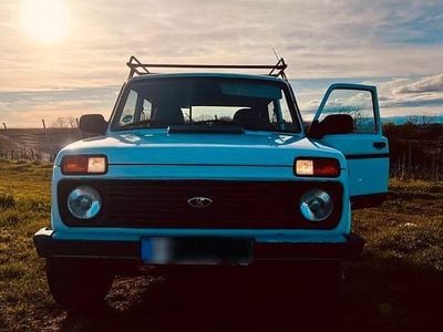 Gebraucht Lada Taiga 83 PS (61 kW) 2016 Weiß SUV