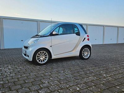 Gebraucht Smart ForTwo Coupé 71 PS (52 kW) 2011 Weiß Coupé