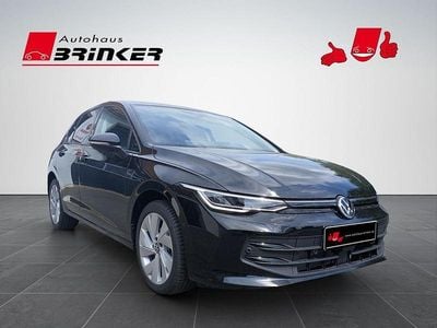 Neu VW Golf VIII Life 150 PS (110 kW) 2025 Grenadillschwarz metallic Limousine