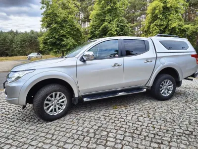Gebraucht Mitsubishi L200 Top 181 PS (133 kW) 2016 Silber Pickup