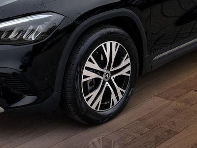 Gebraucht Mercedes GLA220 Progressive 190 PS (139 kW) 2024 Schwarz SUV