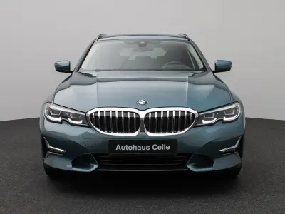 Gebraucht BMW 320 Luxury Line 190 PS (139 kW) 2021 Blau Limousine