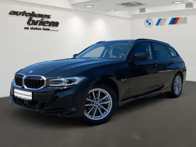 Gebraucht BMW 320 163 PS (119 kW) 2023 Schwarz ii Kombi